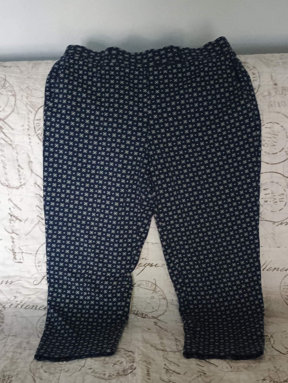 Lands' End Navy Micro-Print Pull-On Capris